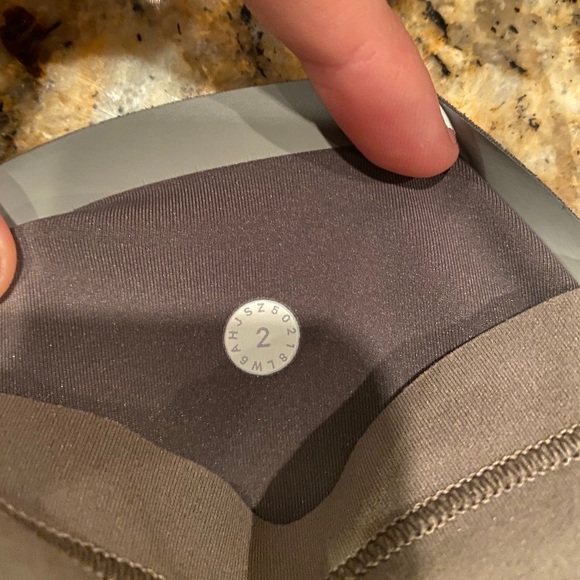 Size - Picture 1 of 1